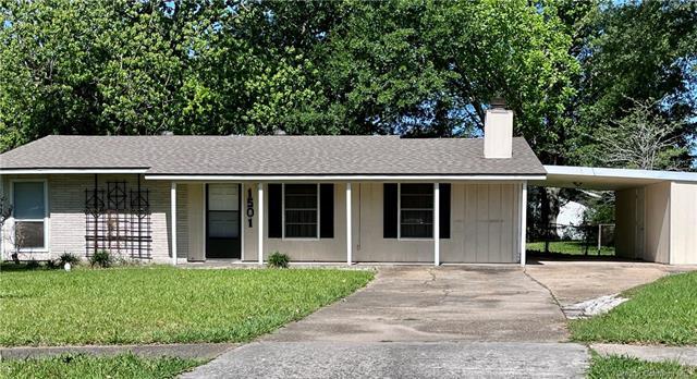 1501 Francis Ave in Sulphur, LA - Building Photo