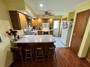 856 Terrace View Dr in Howard, OH - Foto de edificio - Building Photo