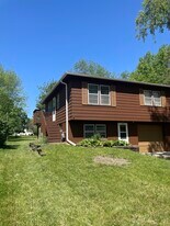 324 N Ellen St, Unit 324 in Cedar Falls, IA - Building Photo