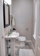 323 Parkwood Ave, Unit 323 Parkwood Ave in Columbus, OH - Building Photo - Building Photo