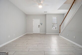1509 Bayrose Cir in East Point, GA - Building Photo - Building Photo