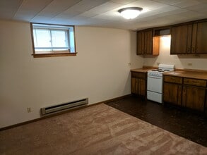 17 21st Ave S in St. Cloud, MN - Building Photo - Building Photo