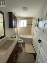 850 Sanok Dr in Pickering, ON - Building Photo - Building Photo