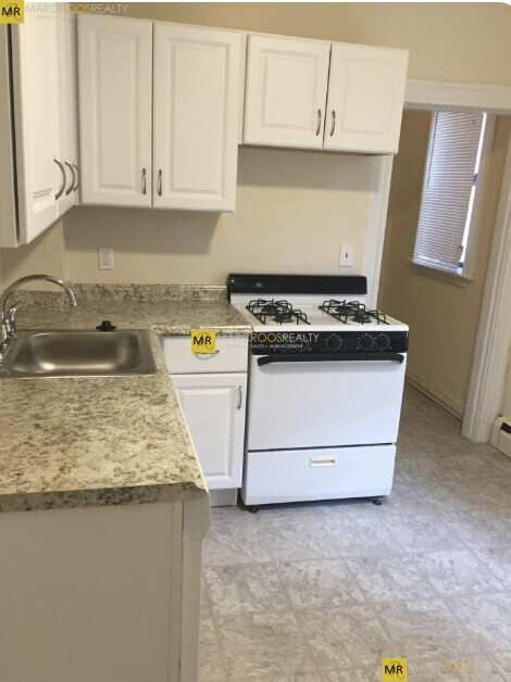 36 Orkney Rd, Unit B in Boston, MA - Building Photo - Building Photo