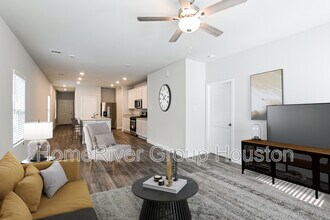 11913 Whirlaway Dr in Willis, TX - Building Photo - Building Photo