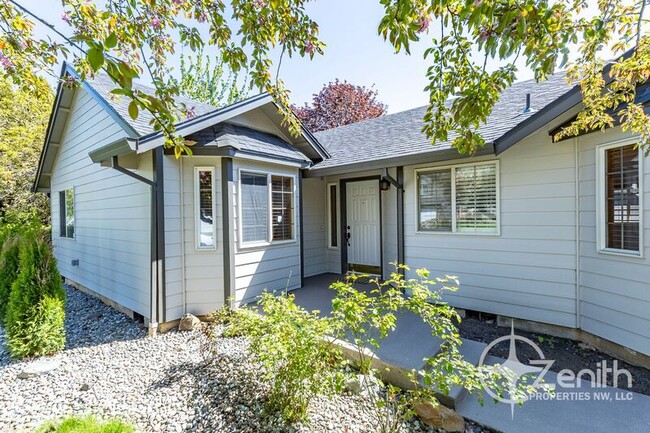 1917 SE 158th Ave in Vancouver, WA - Foto de edificio - Building Photo