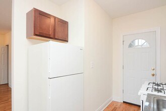 629 W Cornelia in Chicago, IL - Building Photo - Building Photo