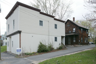 393 S Main St in Torrington, CT - Building Photo - Building Photo