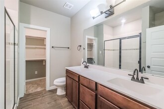 117 Wickersham in Conroe, TX - Building Photo - Building Photo