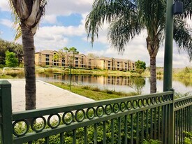 7524 Seurat St, Unit 301 in Orlando, FL - Building Photo