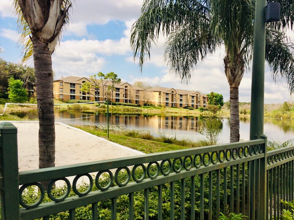 7524 Seurat St, Unit 301 in Orlando, FL - Building Photo