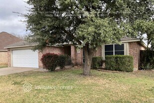 944 Carlin Ln in Burleson, TX - Building Photo