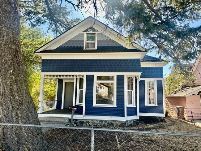 1923 W College Ave in Spokane, WA - Building Photo - Building Photo