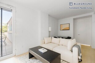 280 Meeker Ave in Brooklyn, NY - Building Photo