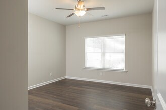 Hamilton Villas in Chattanooga, TN - Building Photo - Interior Photo