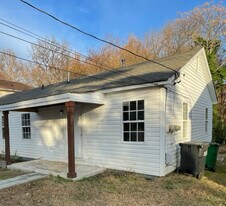 2524 Eddington St in Charlotte, NC - Building Photo