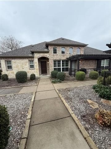 property at 5683 Hummingbird Ln