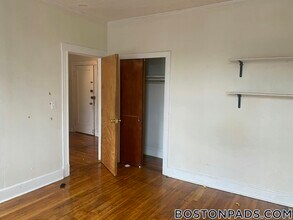 126 Warren St in Boston, MA - Building Photo - Building Photo