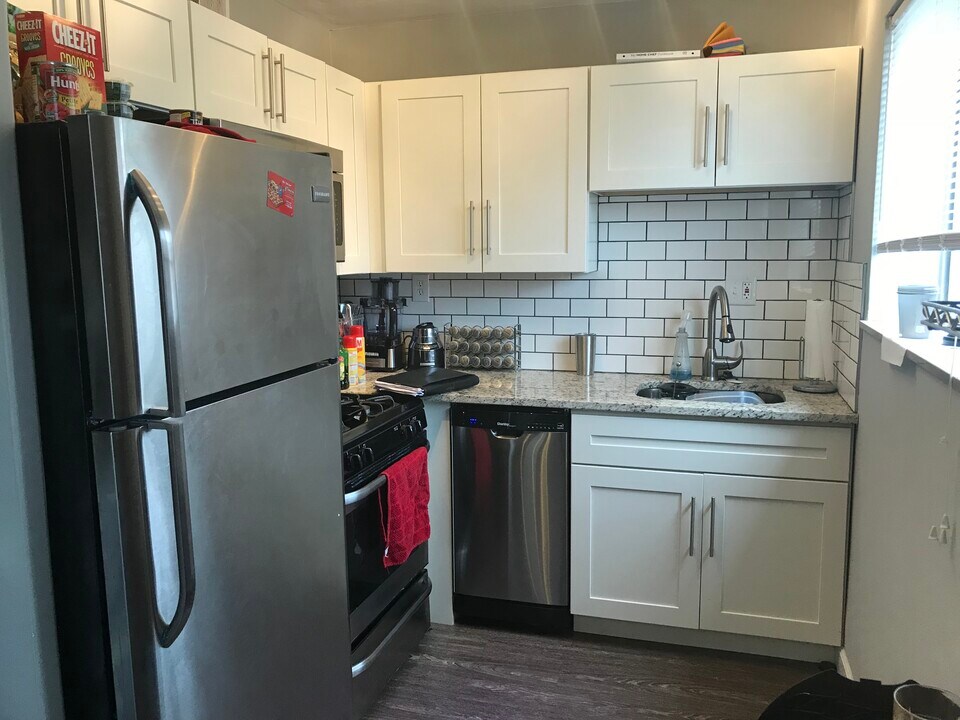 777 Chamberlain Pl in Webster Groves, MO - Building Photo