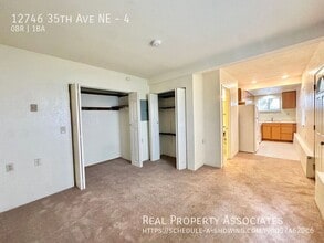 12746 35th Ave NE in Seattle, WA - Building Photo - Building Photo