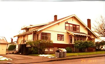 2601 Lombard in Everett, WA - Foto de edificio - Building Photo