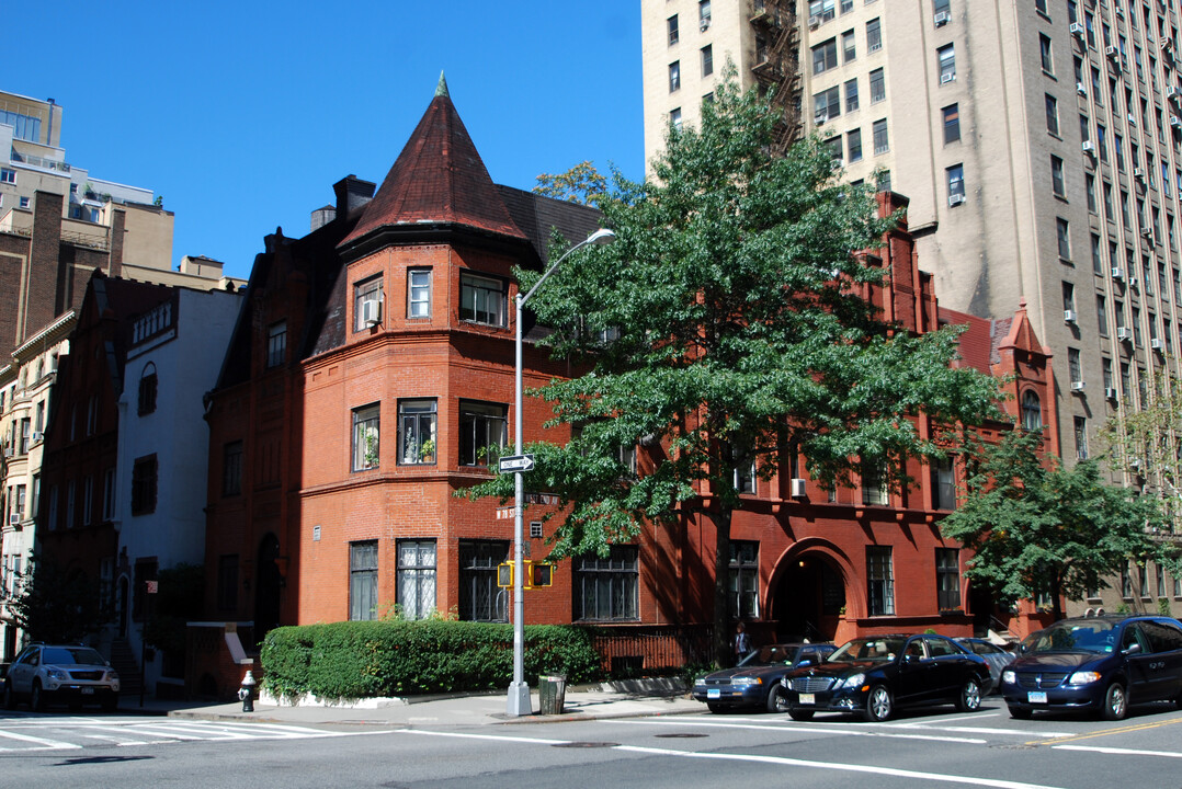 381 West End Avenue in New York, NY - Building Photo