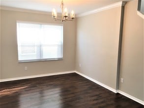 8157 Canterbury Lake Blvd in Tampa, FL - Building Photo - Building Photo