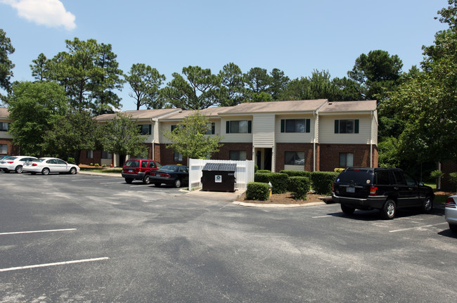 Shallotte Manor in Shallotte, NC - Building Photo - Building Photo