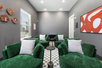 Redwood in San Marcos, TX - Foto de edificio - Building Photo