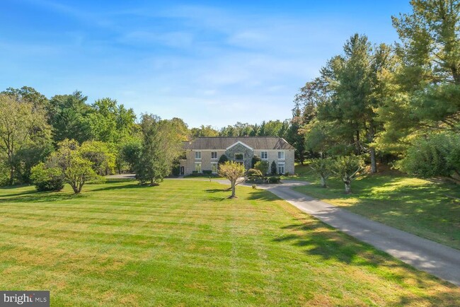 property at 26 Piney Meetinghouse Ct