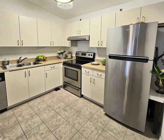3650 N 56th Ave, Unit 520 in Hollywood, FL - Foto de edificio - Building Photo