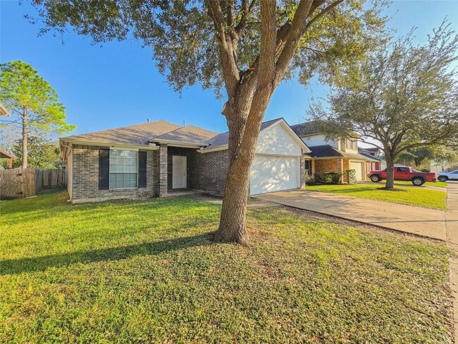 16131 Taloncrest Dr in Houston, TX - Building Photo - Building Photo