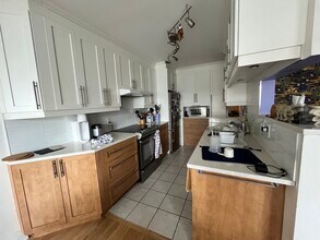 8486 Saint-Dominique Rue in Montréal, QC - Building Photo - Building Photo