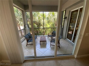 1315 Remington Way in Naples, FL - Foto de edificio - Building Photo