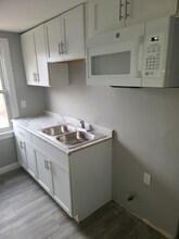 2020 Connecticut St in Gary, IN - Foto de edificio - Building Photo