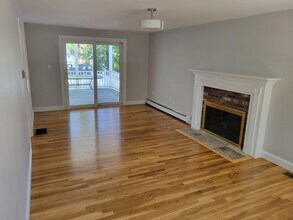 17 Piermont St in Watertown, MA - Foto de edificio - Building Photo