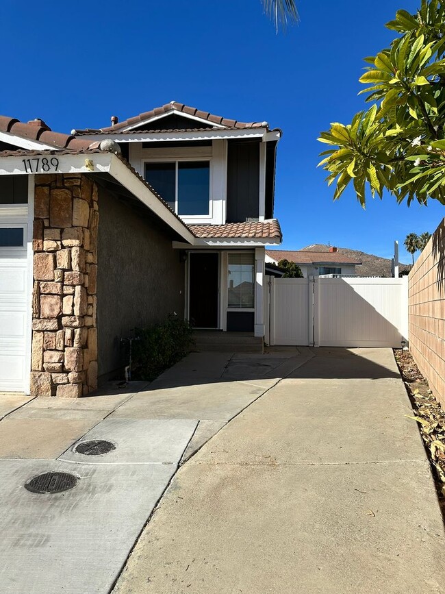 11789 Wild Flax Ln in Moreno Valley, CA - Building Photo - Building Photo