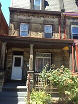 610 S Millvale Ave in Pittsburgh, PA - Building Photo