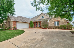 16512 Village Garden Dr in Edmond, OK - Building Photo