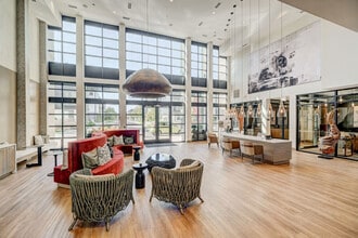 Traverse in Lakewood, CO - Foto de edificio - Building Photo