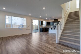 1300 Renewal Ln in Fairfield, CA - Building Photo - Building Photo