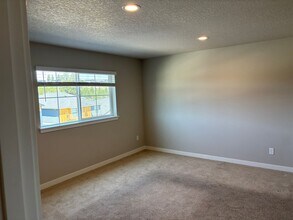 61182 SW Tippytoe Pl in Bend, OR - Building Photo - Building Photo