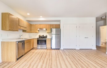 South End Apartments in Burlington, VT - Building Photo - Building Photo