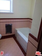 1018 S Wooster St in Los Angeles, CA - Building Photo - Building Photo