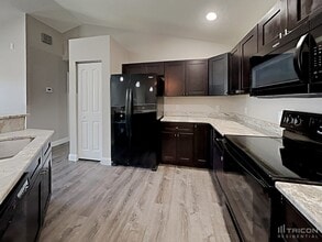 11523 Exmore St in Spring Hill, FL - Building Photo - Building Photo