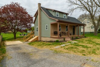 505 Brenneman Rd in Willow Street, PA - Building Photo - Building Photo