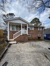 656 Cedar Ave NW in Atlanta, GA - Building Photo - Building Photo