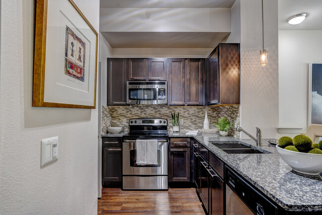 Flats on Tanglewilde in Houston, TX - Building Photo - Interior Photo