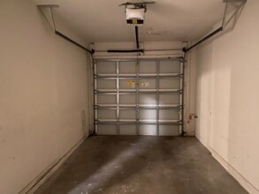 8008 Down Royal Rd in Tampa, FL - Building Photo - Building Photo