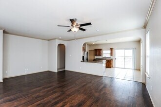 9925 Fressia Ln in Fort Worth, TX - Building Photo - Building Photo